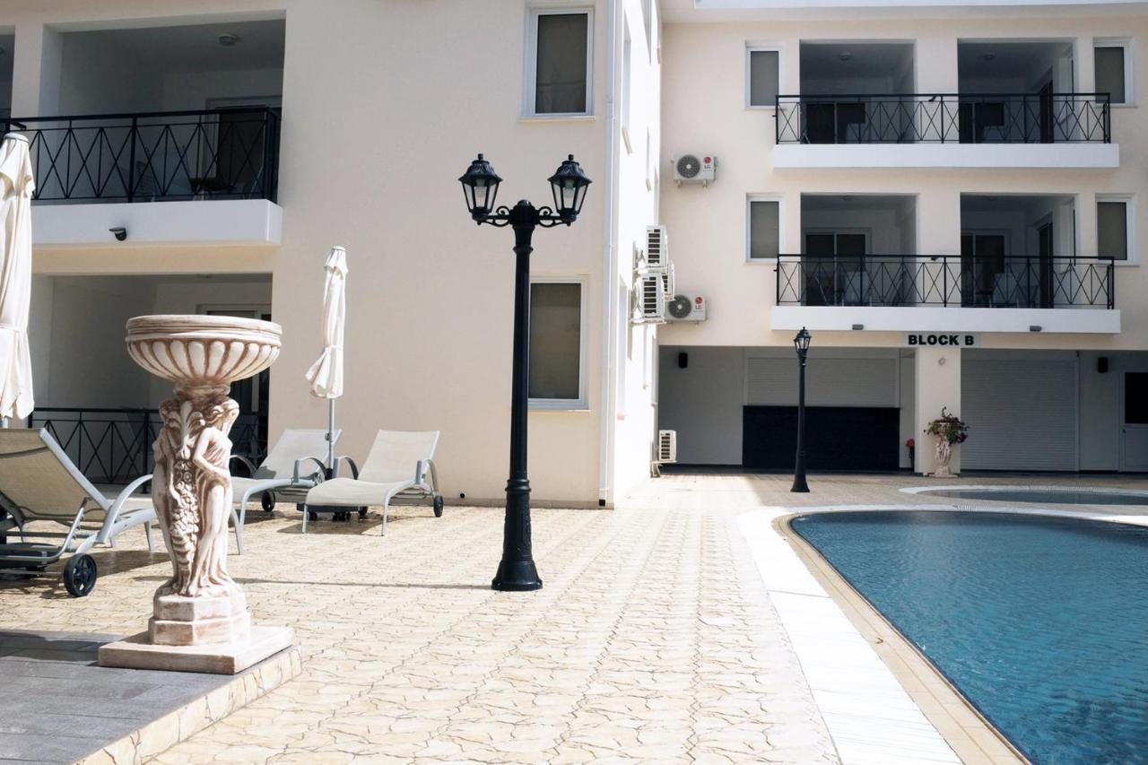 Апартаменты Carisa Livadia Gardens Экстерьер фото