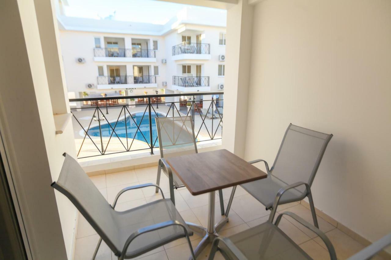 Апартаменты Carisa Livadia Gardens Экстерьер фото
